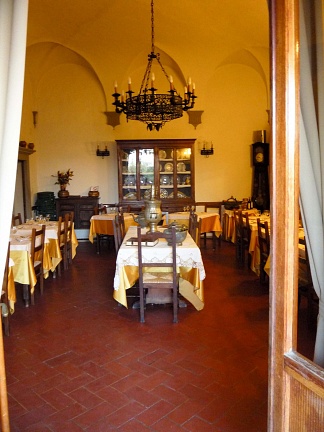 В ресторане гостиницы Albergo Il Castello есть самовар